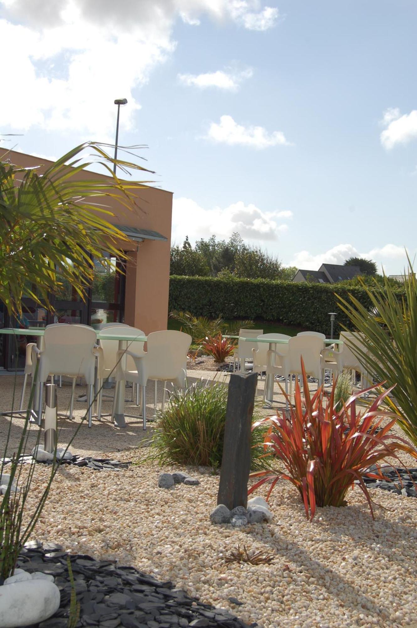 Ibis Auray Hotel Exterior photo