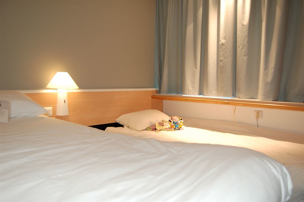 Ibis Auray Hotel Exterior photo