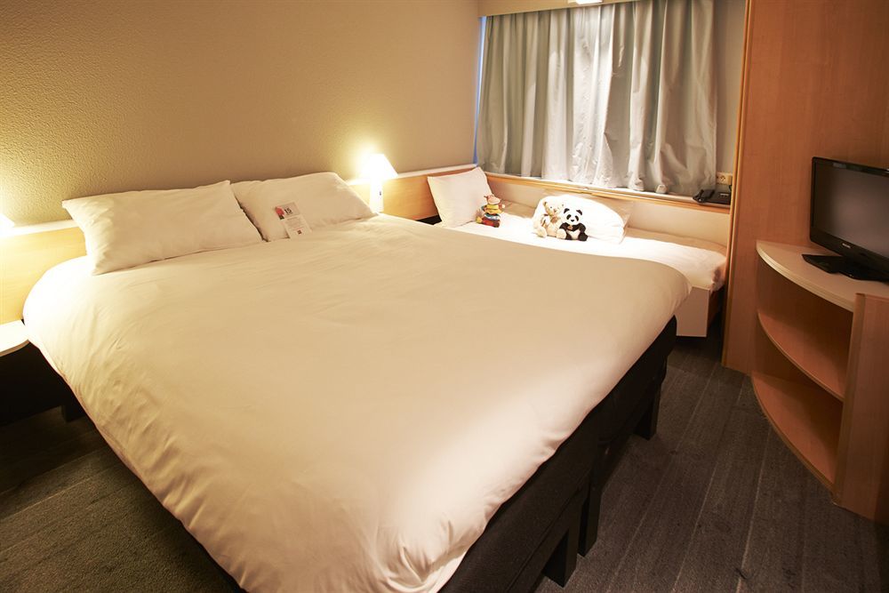Ibis Auray Hotel Exterior photo